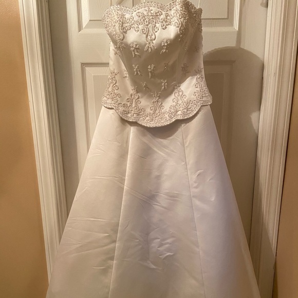 💍BEAUTIFUL WEDDING DRESS👰 - Picture 6 of 14